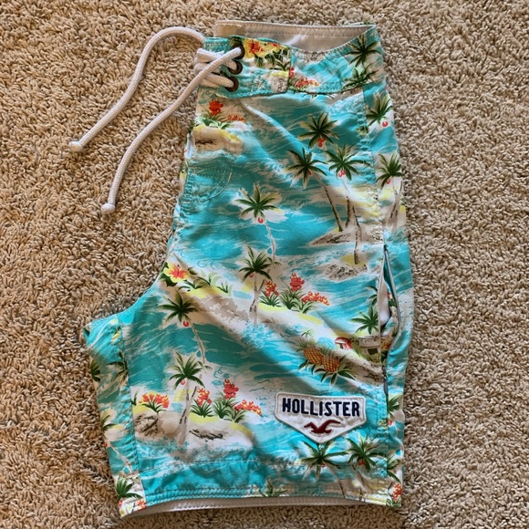 Hollister swim trunks - Picture 4 of 4